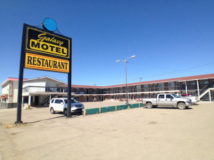 Exterior & Views 2, Galaxy Motel, Division No. 12