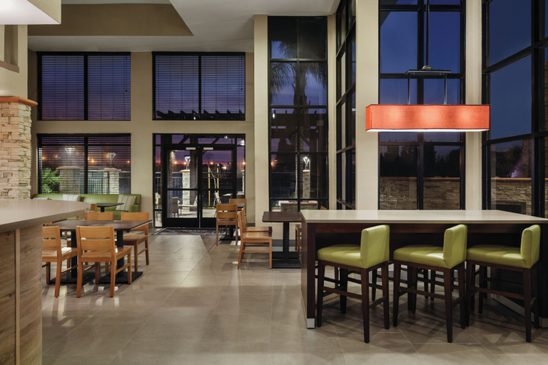 Food & Drinks 5, Country Inn & Suites By Radisson, Bakersfield, Ca, Kern