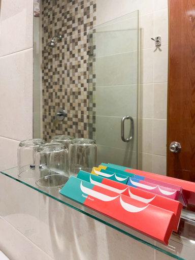 Bathroom 16