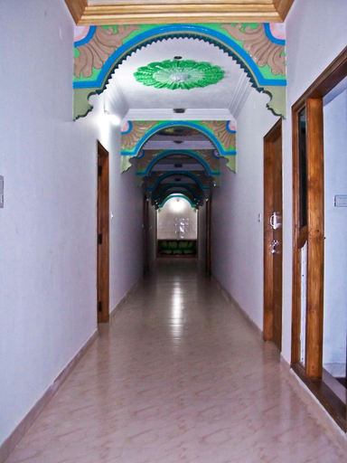 Others 2, Aruvi Hotel, Vellore