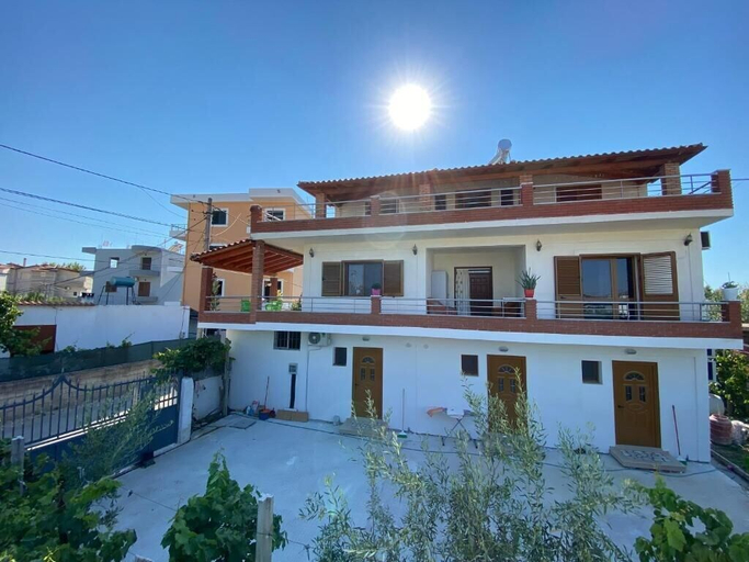 Exterior & Views 2, Arlinds Apartaments, Vlorës
