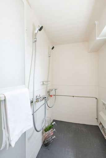 Bathroom 3, Ideal Fukushima, Osaka