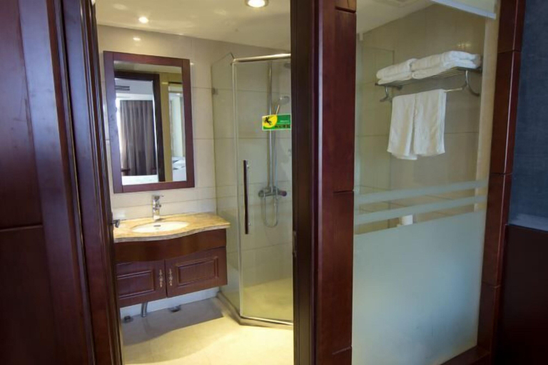 Bathroom 3, Touke Hotel (Huishui River Road, Pingyang), Wenzhou