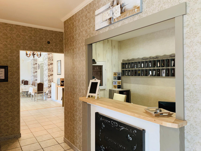 Public Area 2, Domaine de Roullet, Charente
