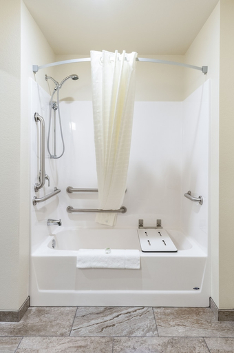 Bathroom 3, Cobblestone Hotel & Suites - Appleton International Airport, Winnebago