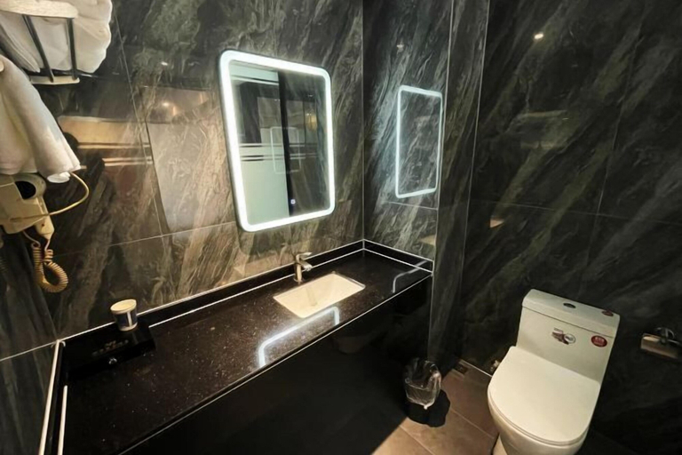 Bathroom 2, Ledong Novartis Business Hotel, Hainan