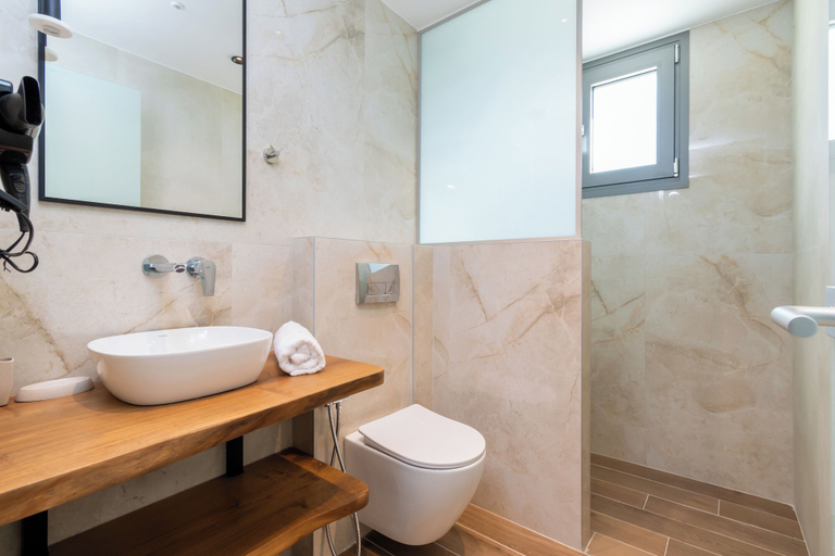 Bathroom 5, HP Family Suites, Central Macedonia