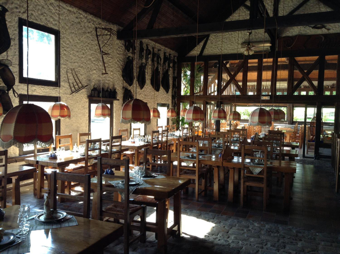 Food & Drinks 5, Logis Hotel Relais Paris Bale - Restaurant La Mangeoire, Aube