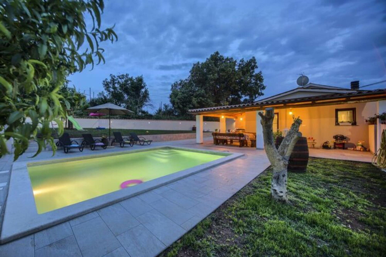 Pool 4, Villa G With Pool in Barban, Barban