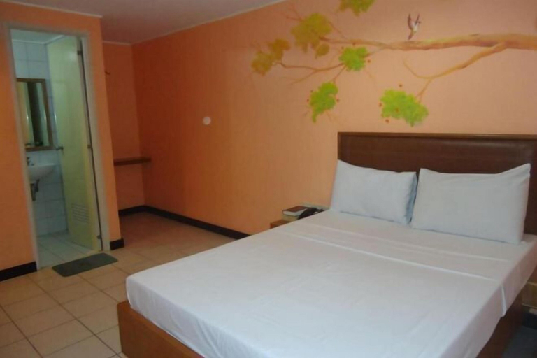 Bedroom 9