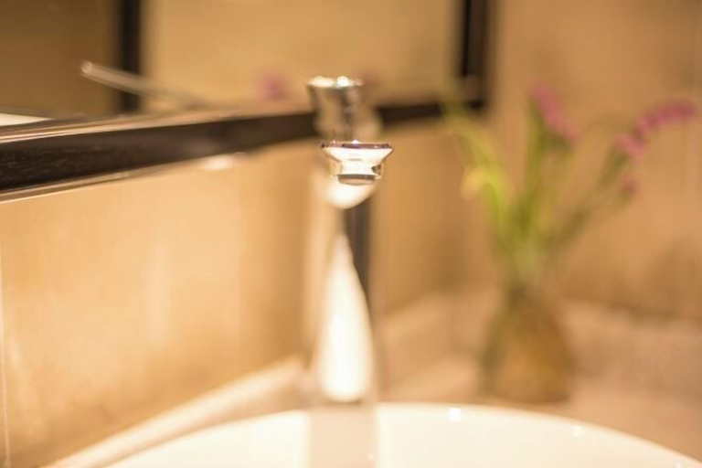 Bathroom 3, Huilong Hotel, Taizhou