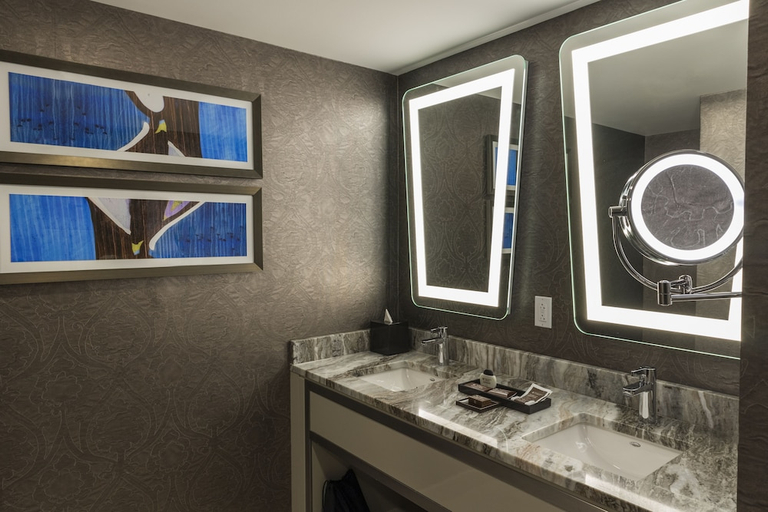 Bathroom 5, The Jung Hotel & Residences, Orleans