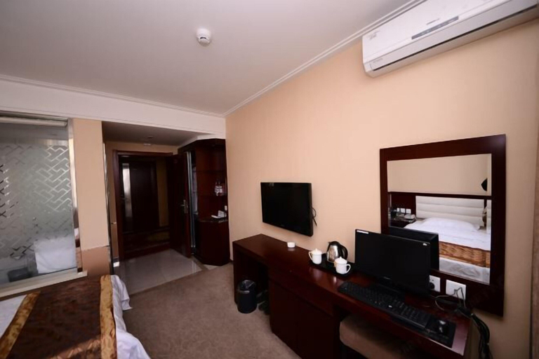 Bedroom 3, Jixi City Guesthouse, Jixi