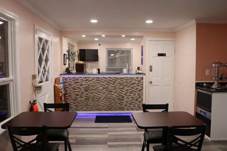 Others 5, KNIGHTS INN PLAINFIELD, Windham