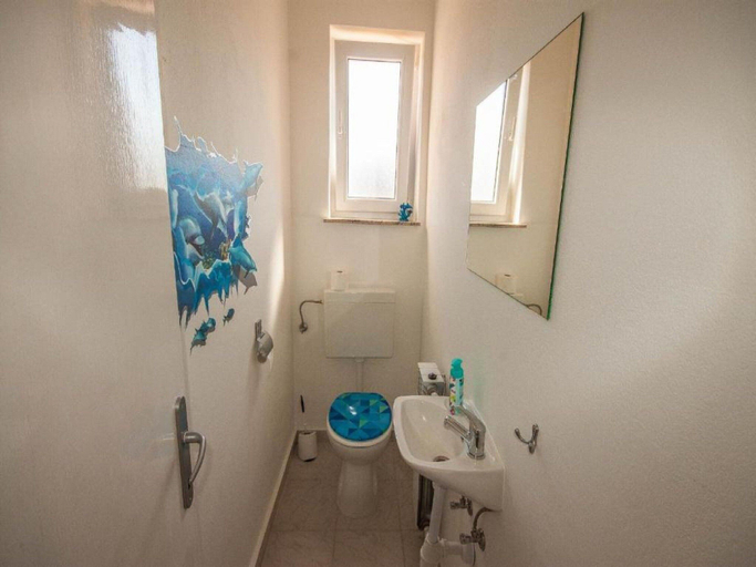 Bathroom 4, Apartments Amalia - Two Bedroom Apartment with Roofed Terrace, Zadar