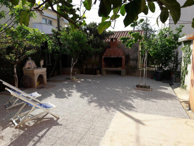 Exterior & Views 2, Apartments Amalia - Two Bedroom Apartment with Roofed Terrace, Zadar
