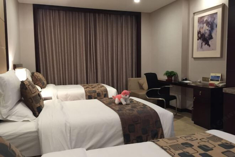 Bedroom 2, Sunwu Hot Spring International Hotel, Binzhou