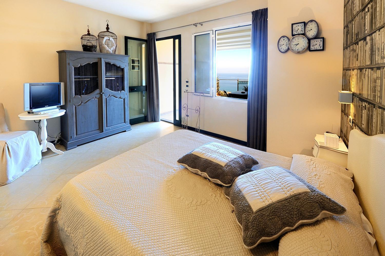 Bedroom 9