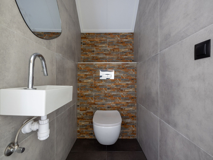 Bathroom 3, Family Villa in Forest Park, Apeldoorn