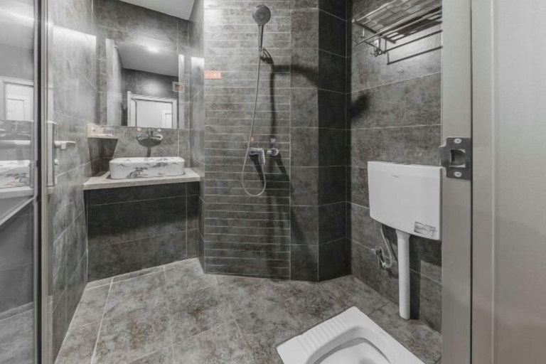Bathroom 3, Ruiya Holiday Hotel, Chongqing