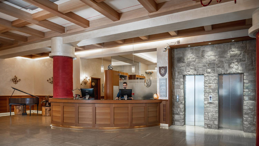 Public Area, 5 Miglia Hotel & SPA, L'Aquila