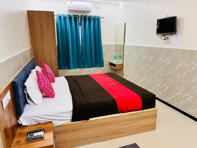 Bedroom 2, Hotel Mehsur - An Hospitality, Aurangabad