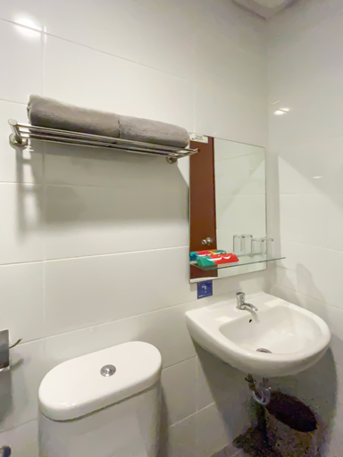 Bathroom 19