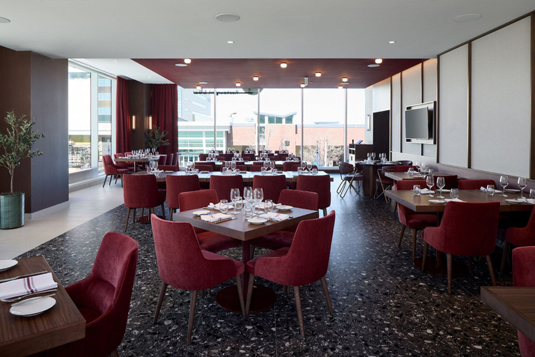 Food & Drinks 5, Courtyard By Marriott Montreal Laval, Laval