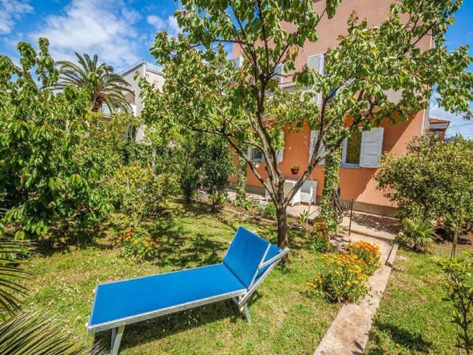 Sport & Beauty, Apartments Amalia - Two Bedroom Apartment with Roofed Terrace, Zadar