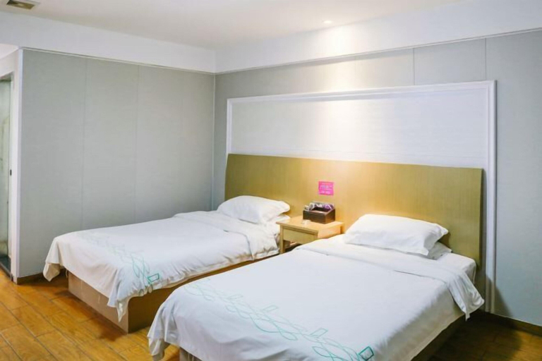 Bedroom 5, Qingjiang Express Hotel, Yichun