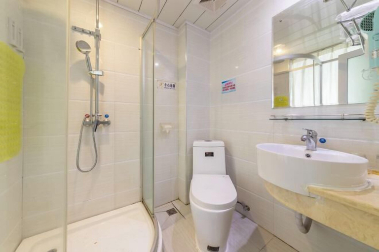 Bathroom 3, Dang Xiao Jiao Wu Hotel, Hezhou
