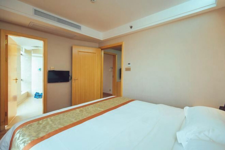 Bedroom 2, Jing Hao Hotel, Shanwei