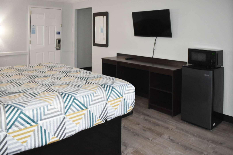 Bedroom 17