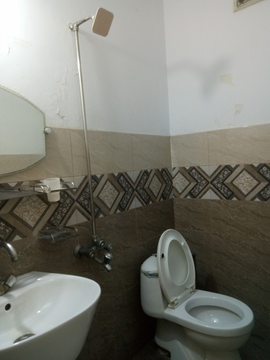 Bathroom 4, Rehaish inn model, Karachi