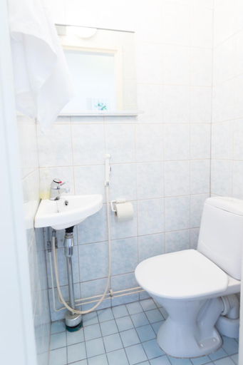 Bathroom, Apartment Hotel Tampere MN, Pirkanmaa