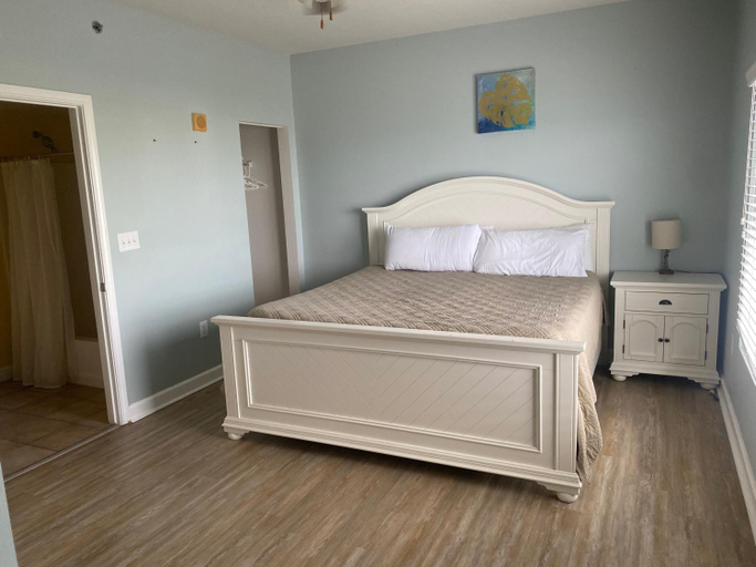 Bedroom 12