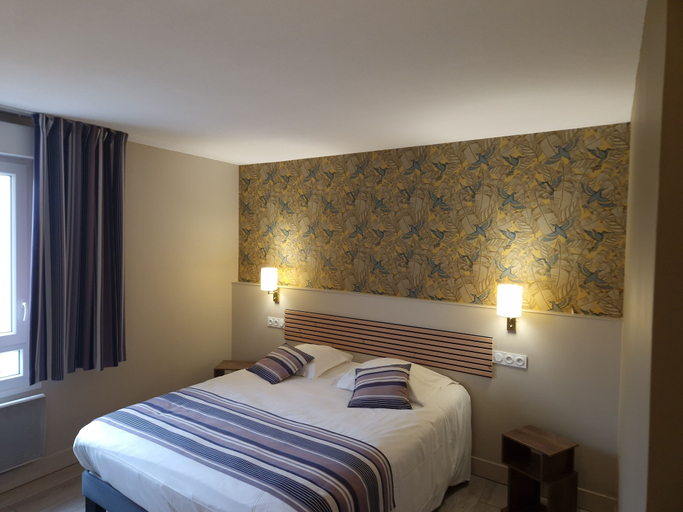 Bedroom 3, logis hotel l'Amandois, Cher