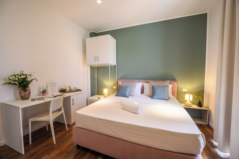 Bedroom 5, Baitan Hotel, Trapani