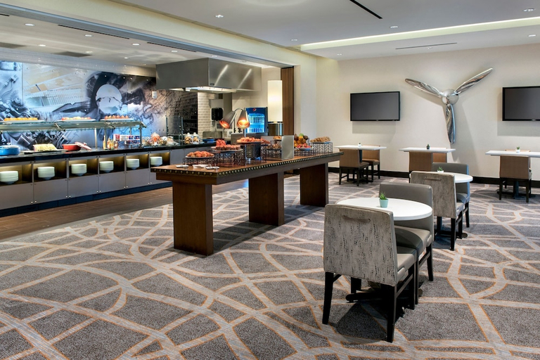 Food & Drinks 5, Newark Liberty International Airport Marriott, Newark