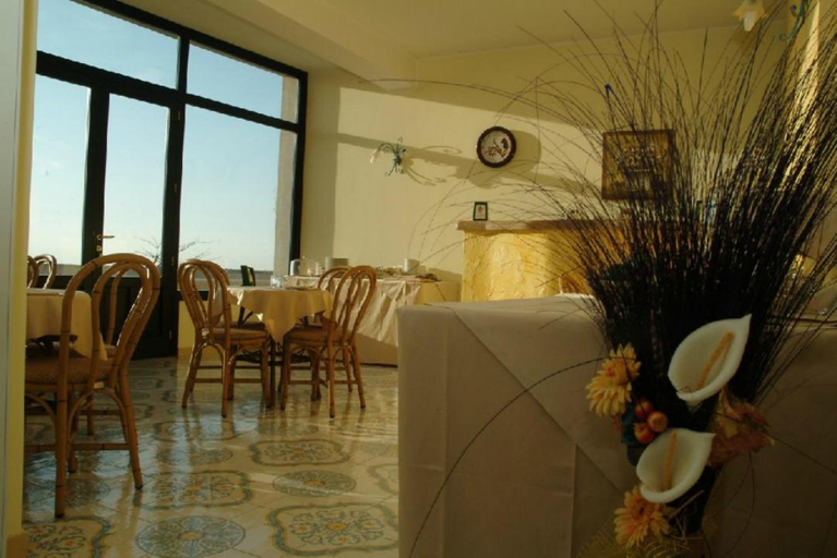 Food & Drinks, Torre Salina, Trapani