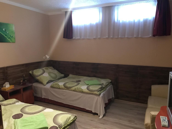 Bedroom 3, Abszolut Hotel es Panzio, Nyírbátor
