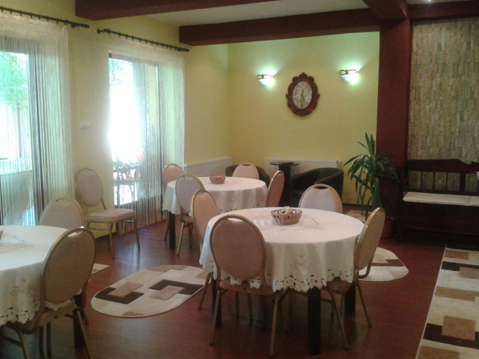 Food & Drinks, Pensiunea Elena, Targu Ocna