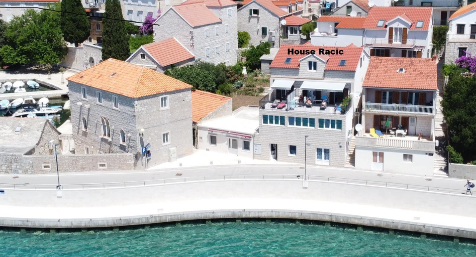 Others 5, House Racic, Bol