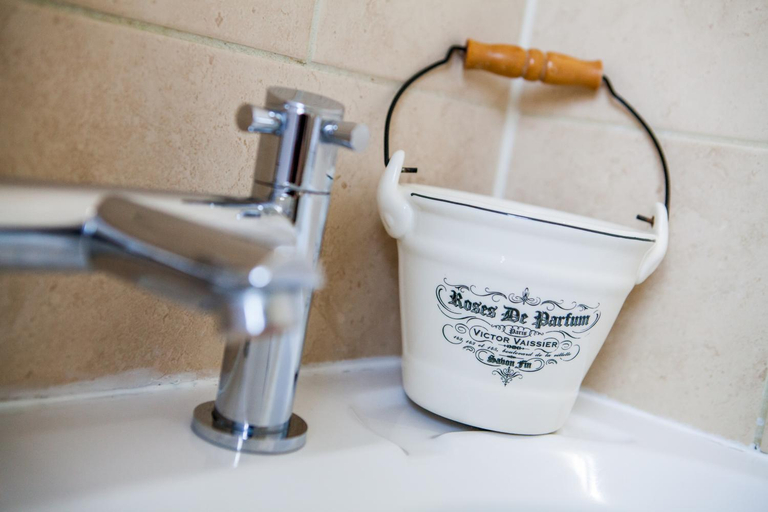 Bathroom 3, The Red Lion Hotel, Norfolk