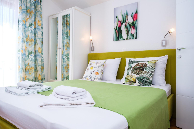 Others 4, Villa Mirjana, Trogir