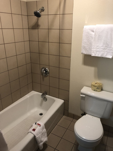 Bathroom 3, Super 8 By Wyndham Ontario, Malheur