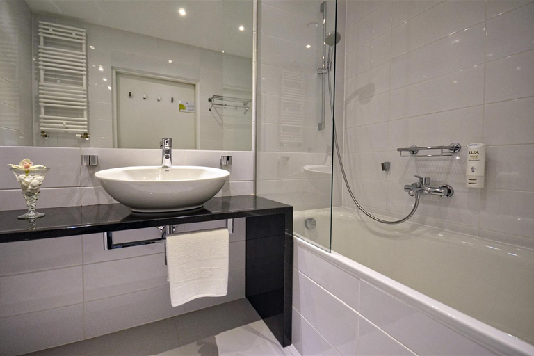 Bathroom 3, Hotel Bazantowo Sport, Katowice City