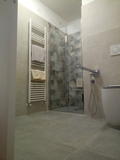 Bathroom 5, Albergo Alla Posta, Pordenone