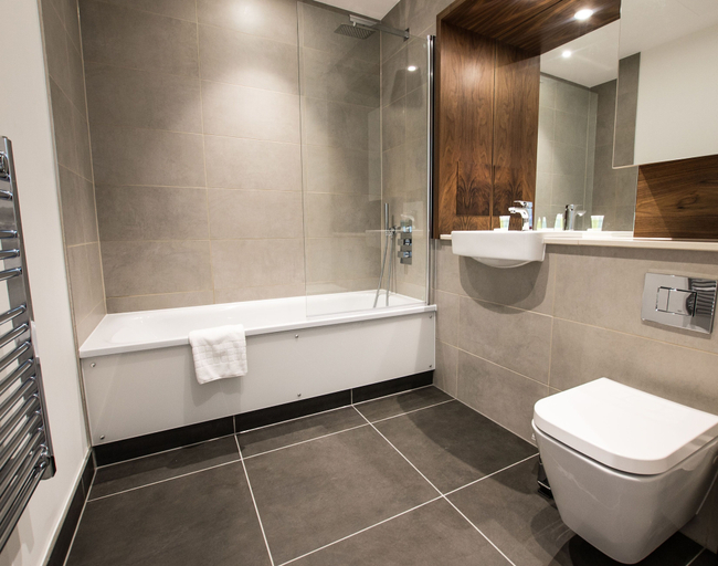 Bathroom 4, Charles Hope Apartment Canary Wharf, London