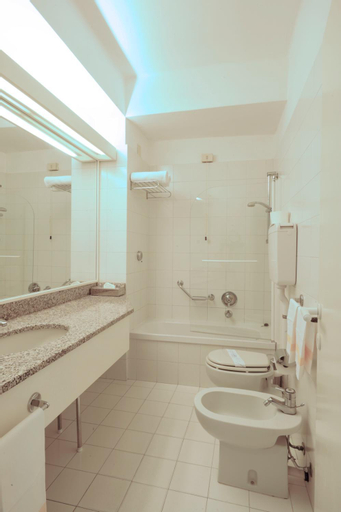 Bathroom 8